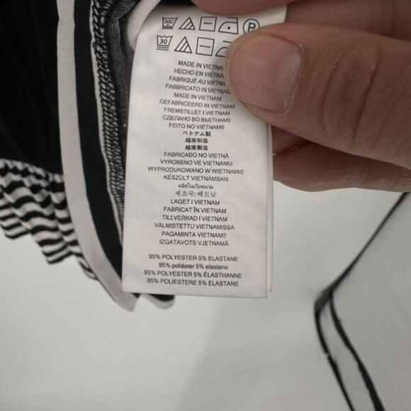 NWT Michael Kors Women's Stripe Ruffle Hem 3/4 Sleeve Shift Dress Black White XS - Picture 7 of 9